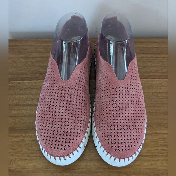 Jeffrey Campbell Tiles Slip-On Pink Perforated Sneakers sz 8 EUC - Picture 10 of 10
